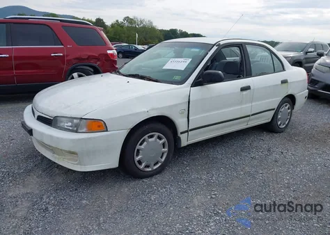 2001 Mitsubishi Mirage Es z USA, uszkodzony, nr VIN JA3AY26C11U038582
